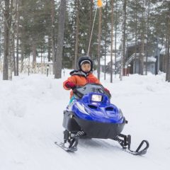 スノーモービルに子供は乗れる？体験できるスキー場も紹介！
